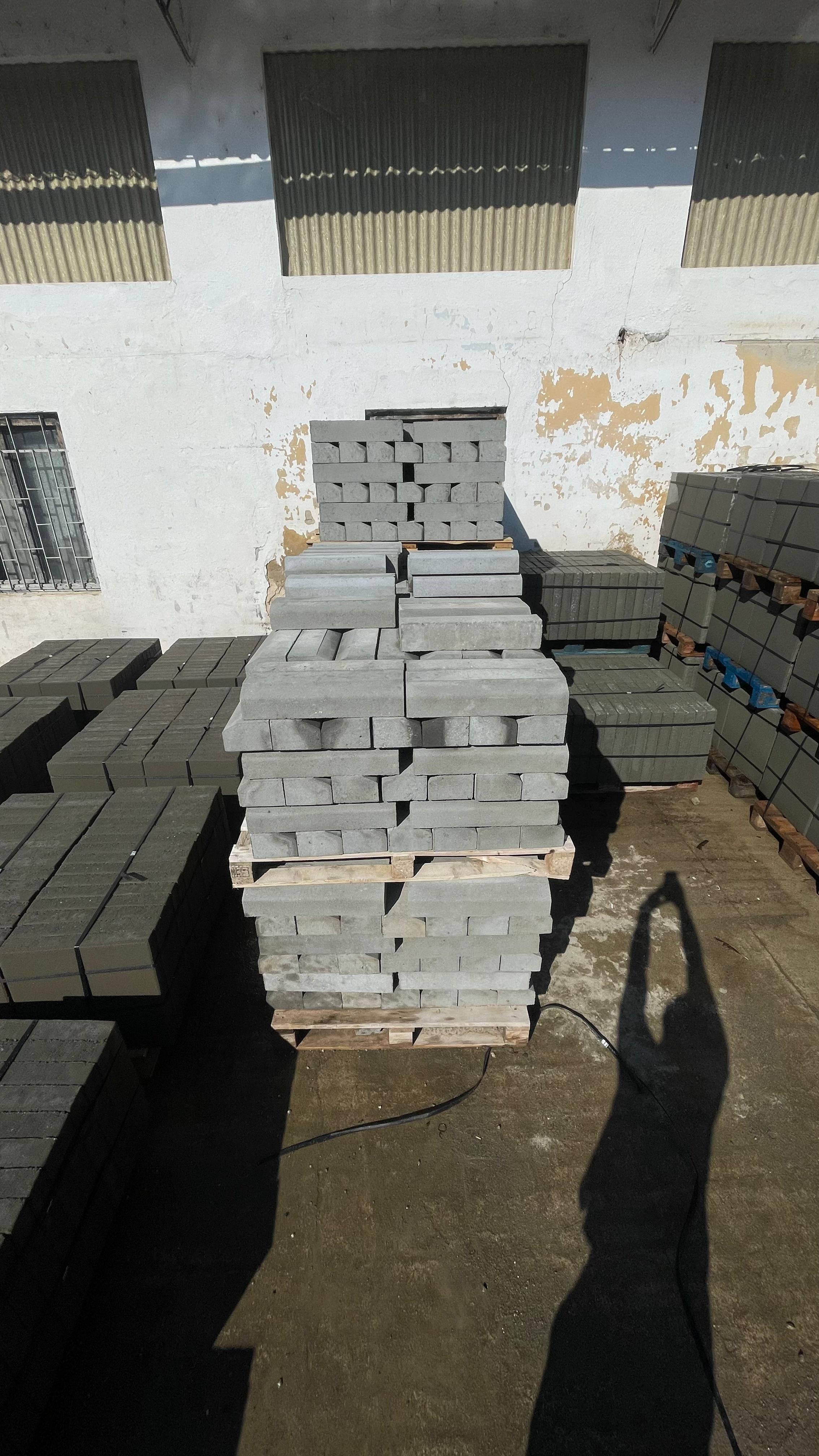 Bordură Trotuar 10x15 Mediaș — SIC Euro Arcada