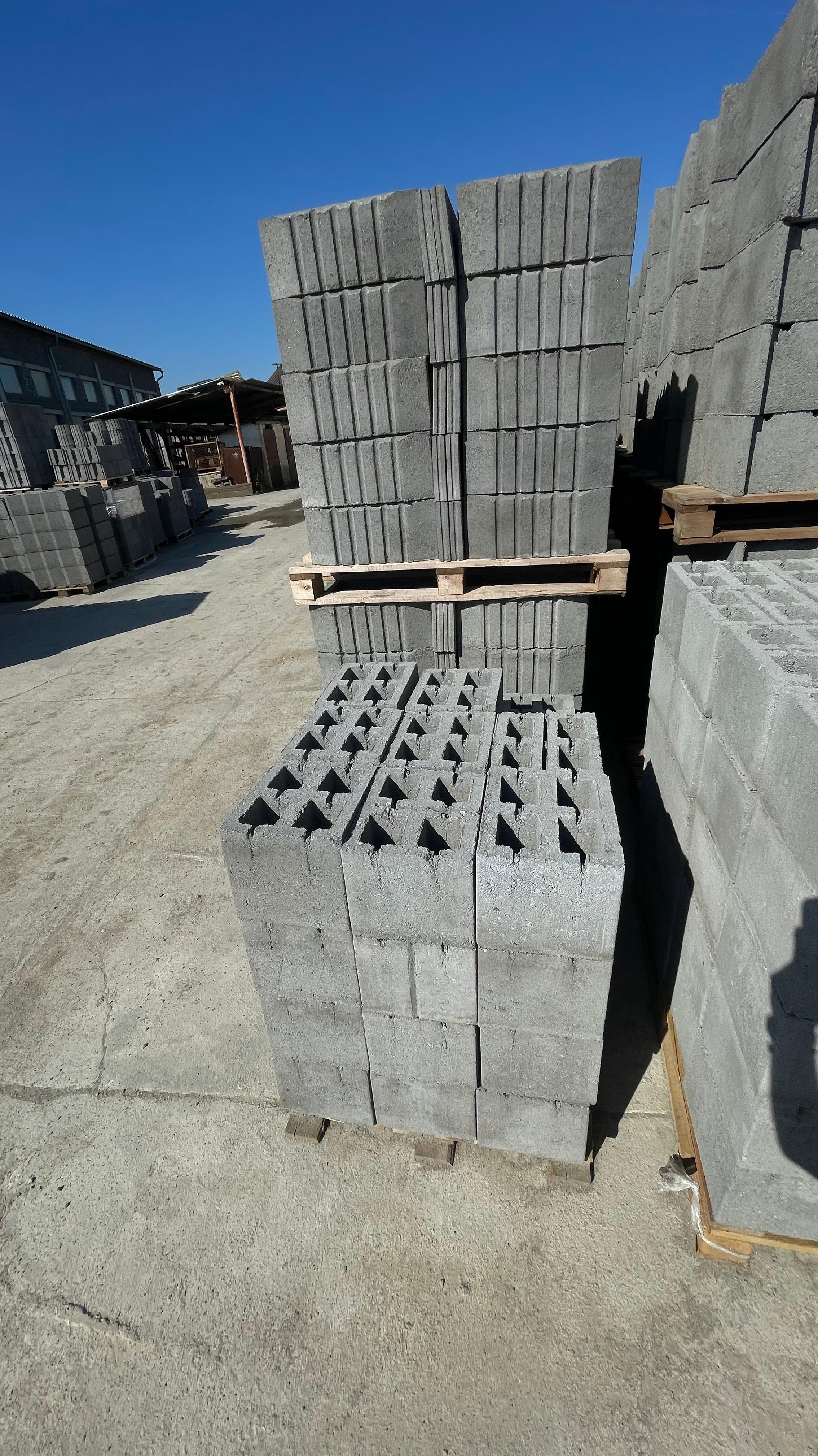 Corp Zidărie CZ 30 pereți groși Mediaș — SIC Euro Arcada