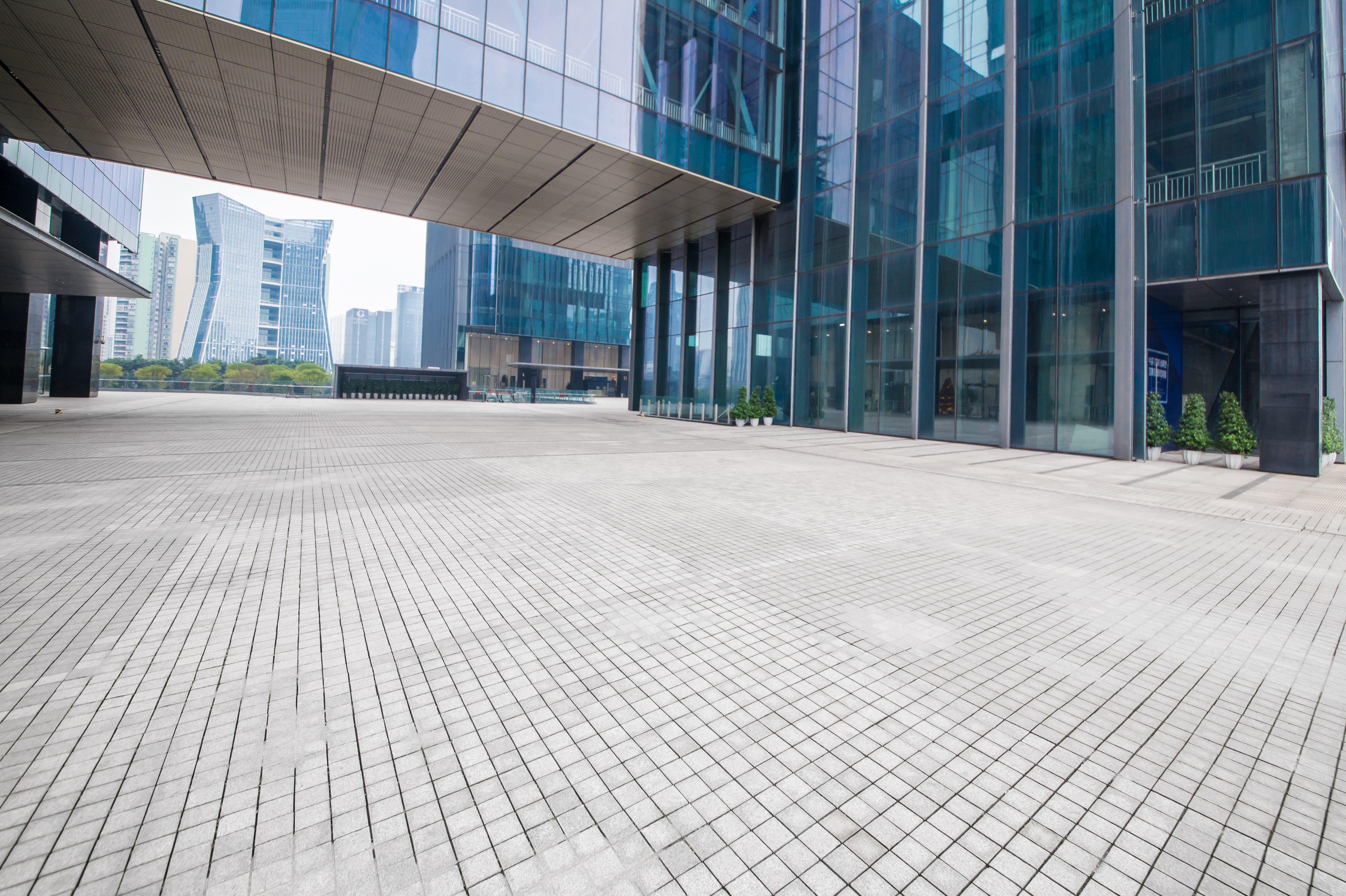 Pavaje comerciale și parcări Mediaș — SIC Euro Arcada Construct